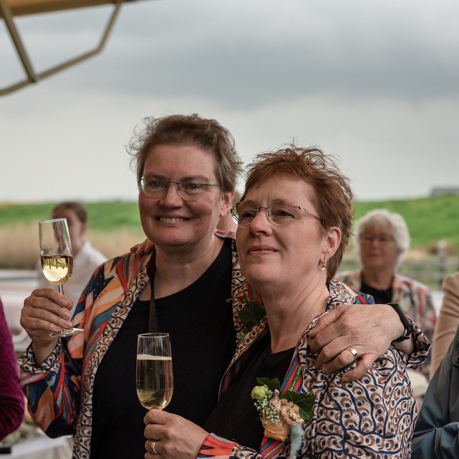 Waarom een luxe trouwalbum zich dubbel en dwars terugbetaalt voor bruidsparen in Nederland